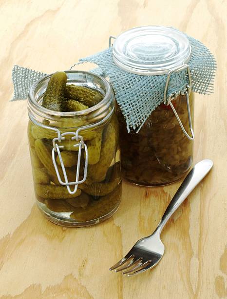 pickles - relish jar condiment lid 뉴스 사진 이미�지