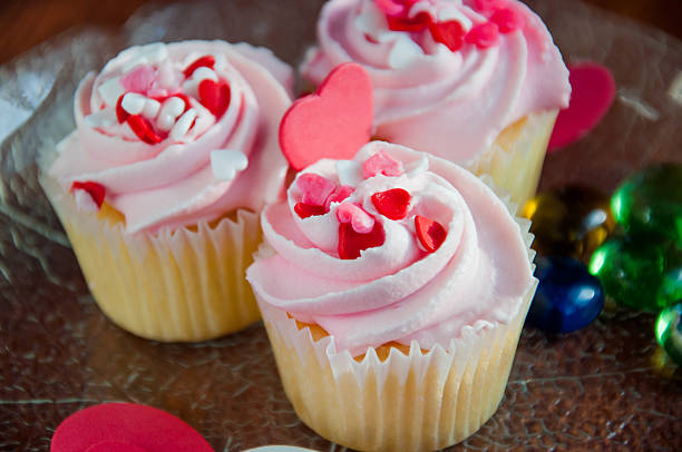 istock Delicious cupcakes for Valentine's Day 506148152