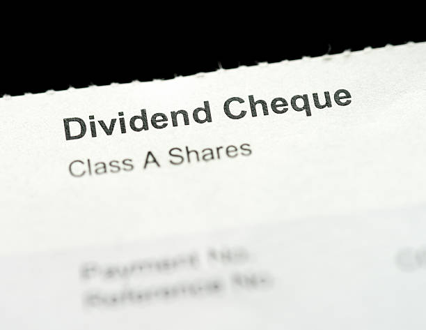 istock Dividend Cheque detail 506188115