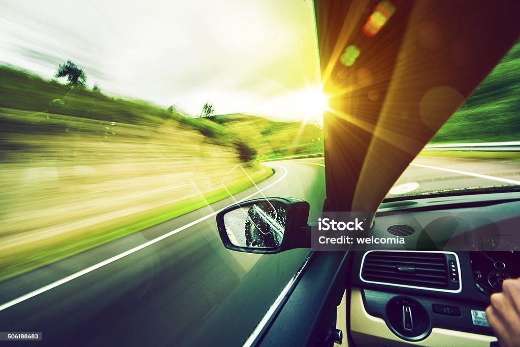 Fahren Sie auf der Straße - Lizenzfrei Fahren Stock-Foto