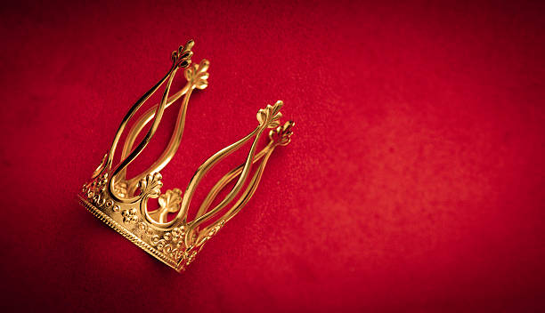 Couronne royale d'or velours rouge - Photo