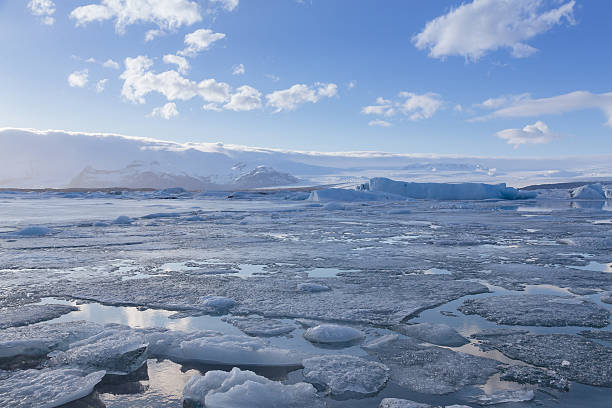 istock Ice lagoon landscape during winter season, Iceland 506241520