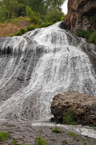 istock Waterfall in Jermuk, Armenia 506253548