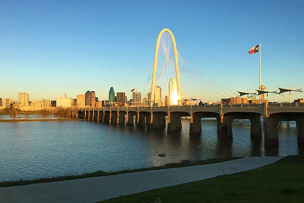 Photo of Twilight view of bridge into Dallas