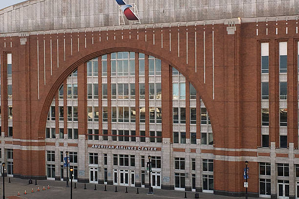 The American Airlines Center in Dallas Dallas, United States - January 22, 2016: The American Airlines Center in Dallas, Texas. Home to the NBA Dallas Mavericks and the NHL Dallas Stars. It opened in 2001. mavericks california stock pictures, royalty-free photos & images