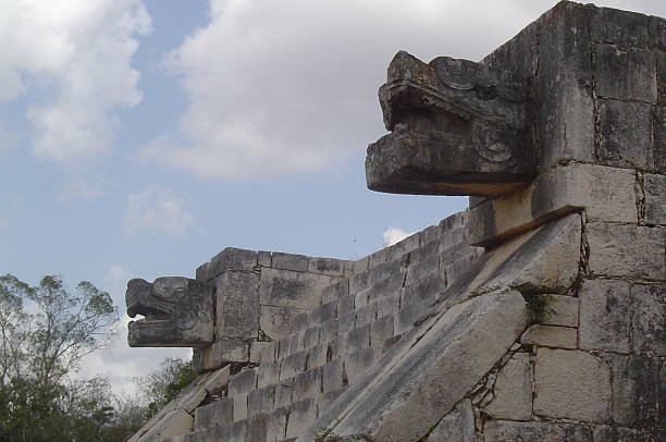 chichen itza passos - chichen itza mayan mexico steps - fotografias e filmes do acervo