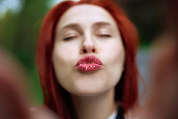 istock kiss you, love you 506320468