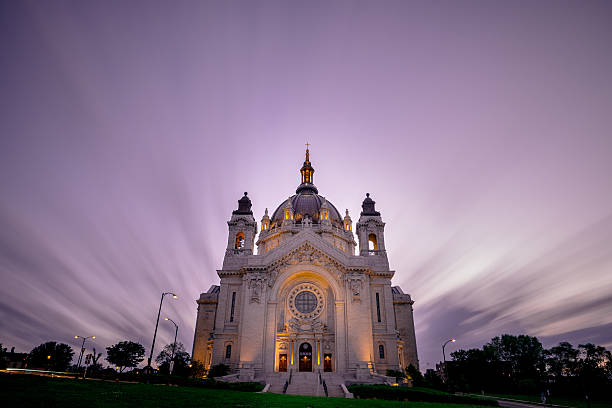 istock Cathedral of St. Paul 506365595