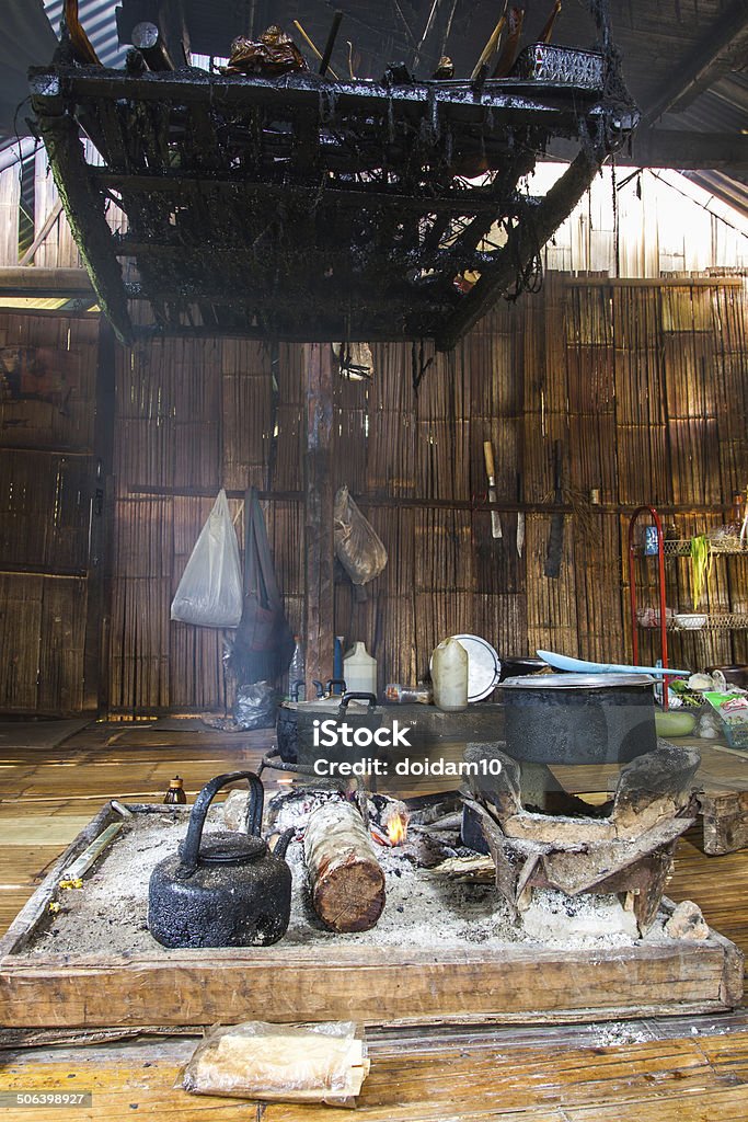Cozinhar na cozinha de tribal - Foto de stock de Abrindo royalty-free