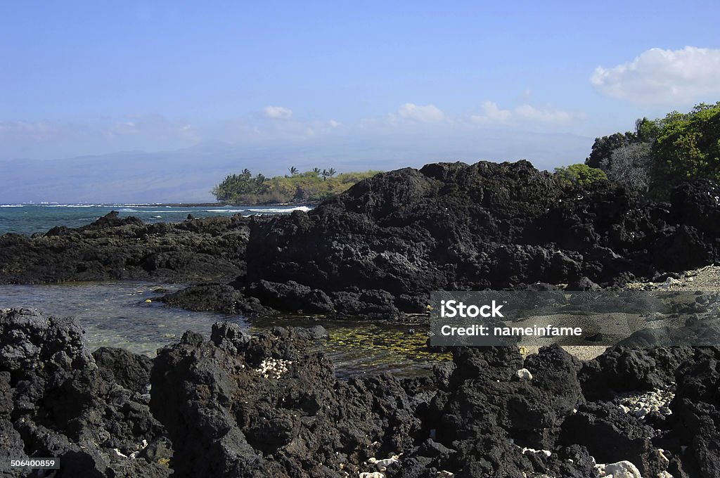 Big Island piedras volcánicas de las playas - Foto de stock de Agua libre de derechos