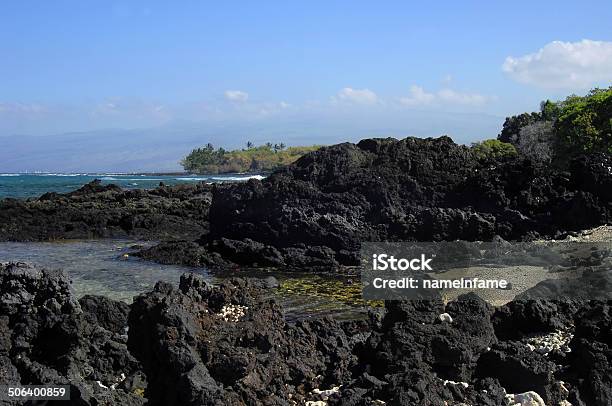 Big Island Piedras Volcánicas De Las Playas Foto de stock y más banco de imágenes de Agua - Agua, Aire libre, Azul