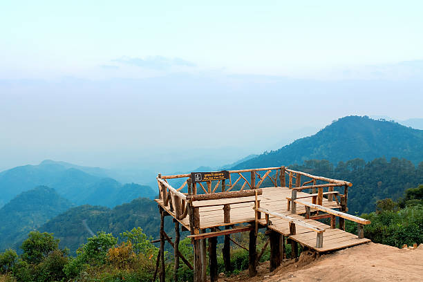 mon sone punto de vista del monte ang khang, chang mai - thailand mountain chiang mai province mountain range fotografías e imágenes de stock