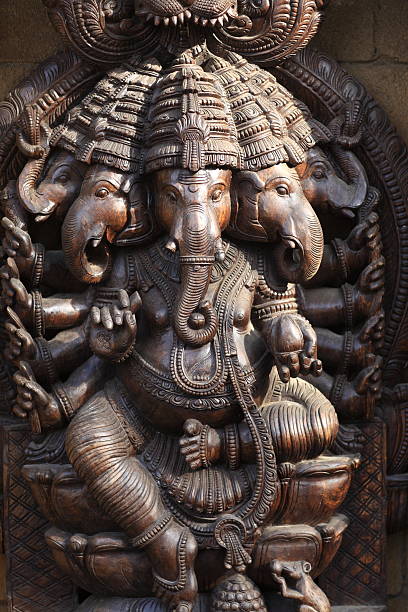 istock Sculpture of elephants 506429789