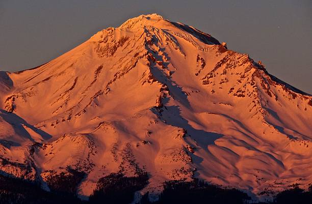 Mt. Shasta Fire Northern California's Cascade Range. mt shasta stock pictures, royalty-free photos & images