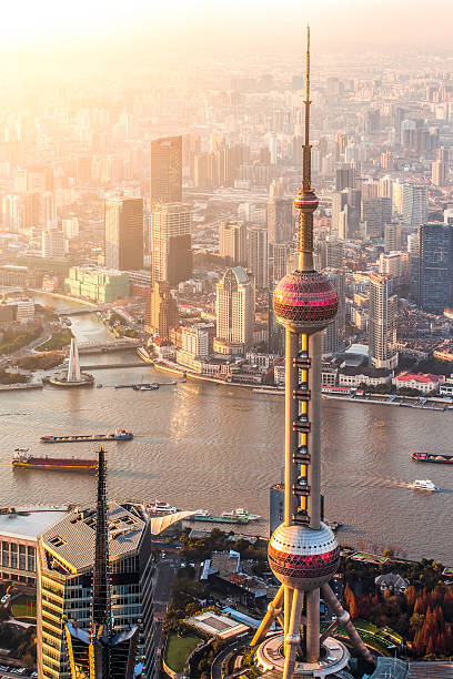 panorama de xangai - international landmark built structure lujiazui building exterior - fotografias e filmes do acervo