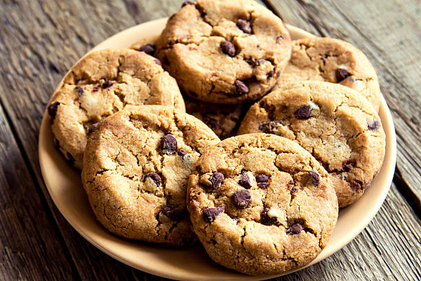 istock Chocolate chip cookies 506468386