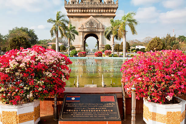 Patuxay(Patuxai) triumf arch in Vientian Laos Patuxay(Patuxai) triumf arch in Vientian LaosPatuxay(Patuxai) triumf arch in Vientian Laos vientian stock pictures, royalty-free photos & images
