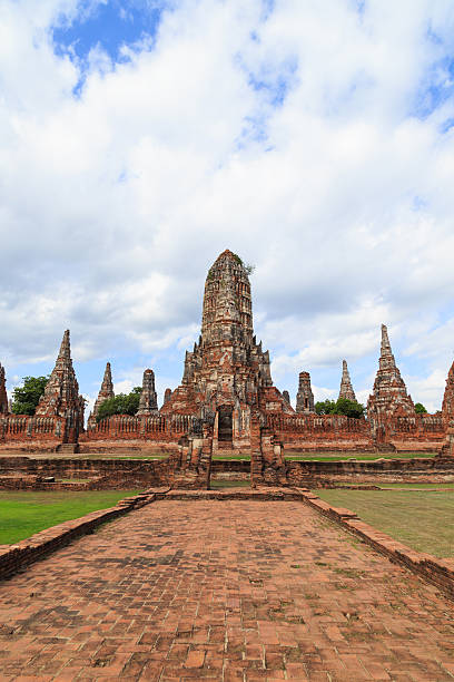 alte tempel wat chaiwatthanaram - wat chaiwattanaram stock-fotos und bilder