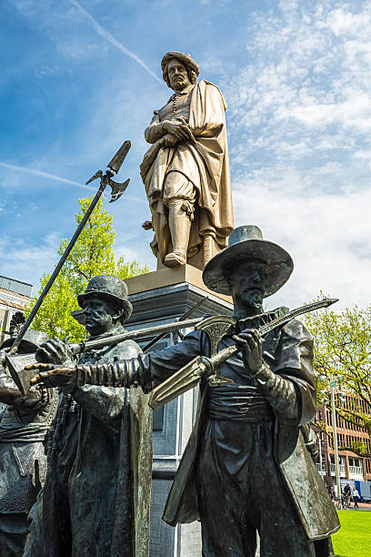 istock Rembrandt Statue in Amsterdam 506483994