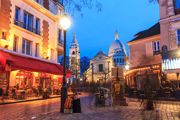 place du tertre - montmartre paris france basilique du sacre coeur france ストックフォトと画像