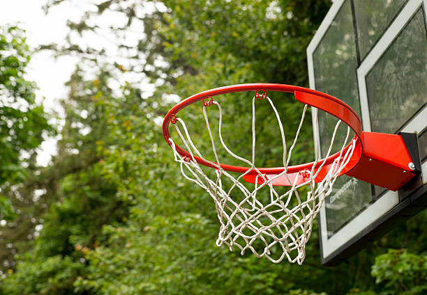 istock Outdoor basketball hoop 506543675