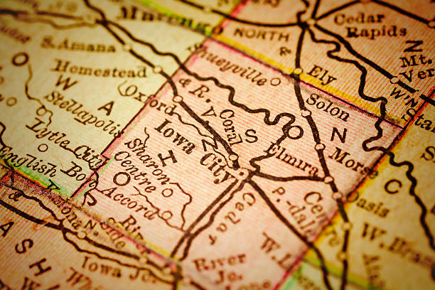 istock Johnson | Iowa County maps 506550414