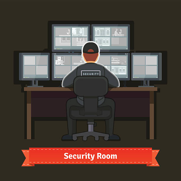 ilustrações, clipart, desenhos animados e ícones de sala de segurança com profissional a trabalho - security security system security staff control