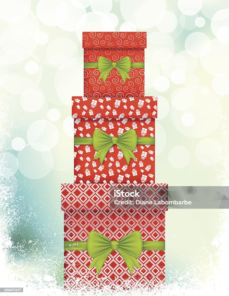 Pile de cadeaux de Noël rouge et arbres à feuilles persistantes - clipart vectoriel de 2014 libre de droits