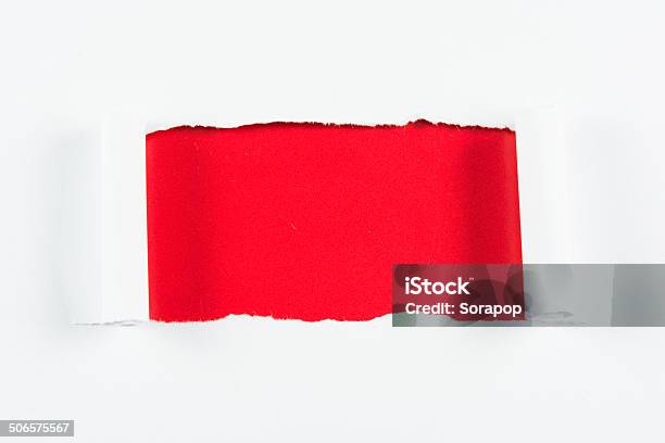 Lacrime Di Carta Rossa Pezzi Di Carta Su Bianco - Fotografie stock e altre immagini di Close-up - Close-up, Composizione orizzontale, Copy Space