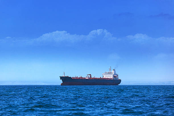 moderno petroliera - petroliera nave cisterna foto e immagini stock
