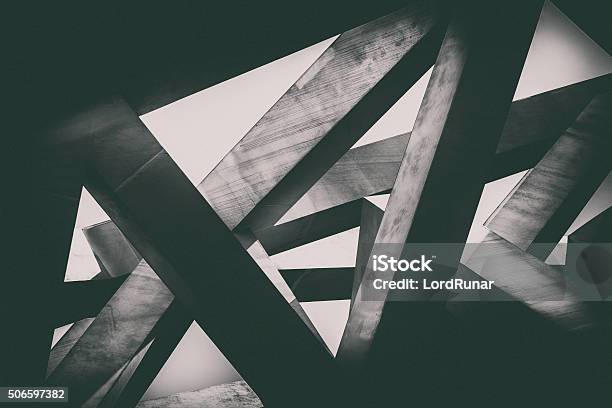 Pilares De Cemento Foto de stock y más banco de imágenes de Abstracto - Abstracto, Arquitectura, Blanco y negro