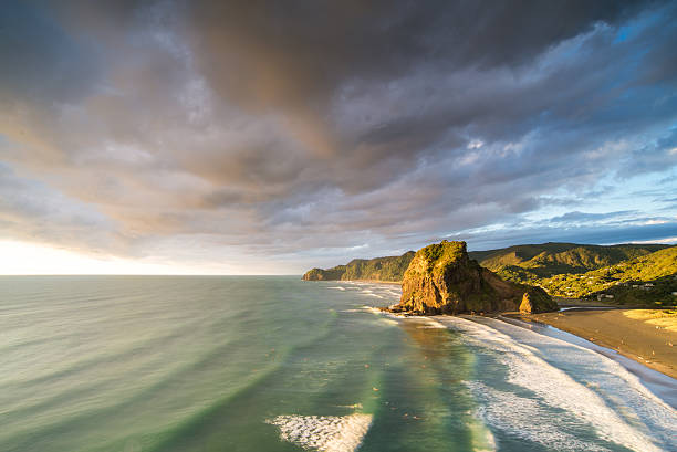 istock Tasman Lookout - Piha 506615052