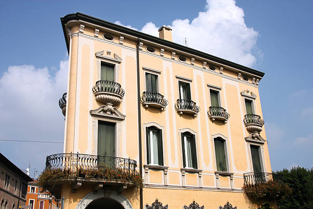 istock Palace in Italy 506625871