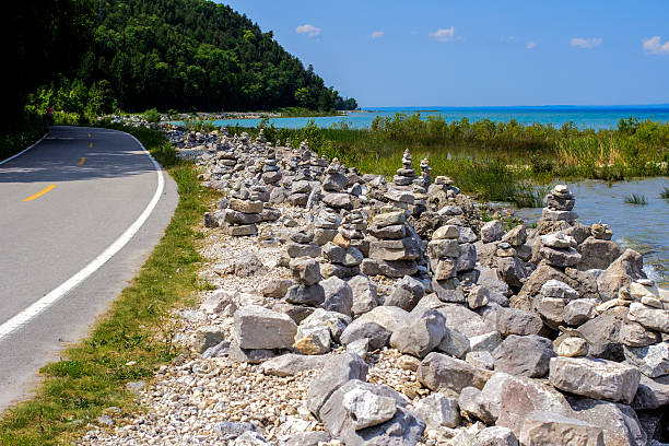 mackinaw island highway - straits of mackinac foto e immagini stock