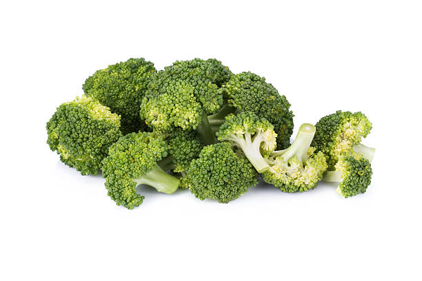 bloccato kerry su sfondo bianco - romanesque broccoli cauliflower cabbage foto e immagini stock