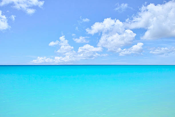 istock Emerald green of the sea and clouds 506676606