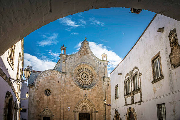 istock Cathederal through the Archway 506710172