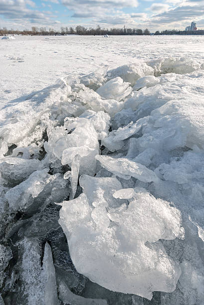 istock Frozen Dnieper River in Kiev, Ukraine, During Winter 506715952