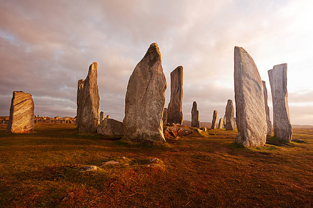 scozia paesaggio-callanish di pietre verticali. - stone circle foto e immagini stock