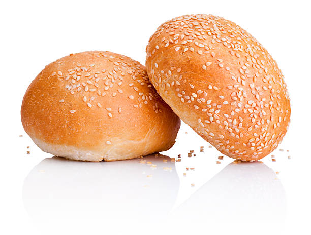 두 샌드위치 bun, 참깨 흰색 바탕에 흰색 배경) - hamburger bun bread isolated 뉴스 사진 이미지