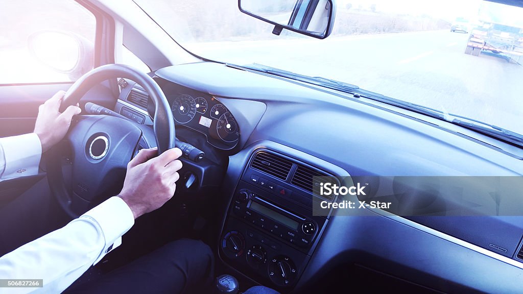 Conducción de coche - Foto de stock de 2015 libre de derechos