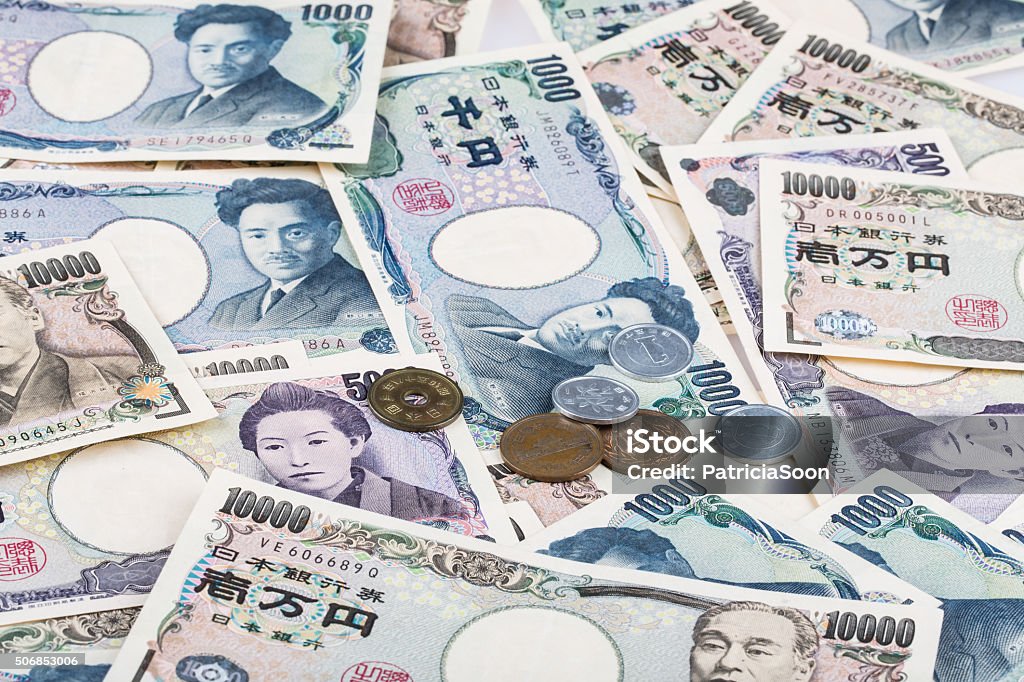 เยนสกุลเงินญี่ปุ่นหรือธนบัตรญี่ปุ่นและเหรียญเยนญี่ปุ่น ภาพสต็อก -  ดาวน์โหลดรูปภาพตอนนี้ - Istock