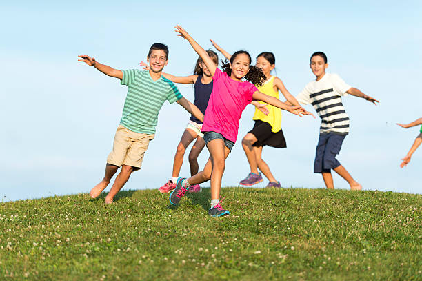istock Kids outdoors 506922853