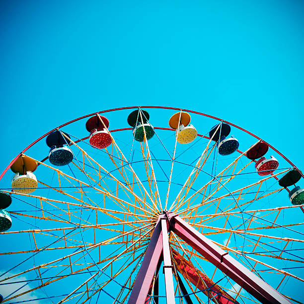 istock vintage Ferris wheel 506933177