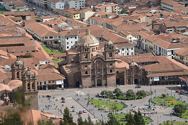 istock Central square in Cuzco with Cathedral La Compania. 506999706