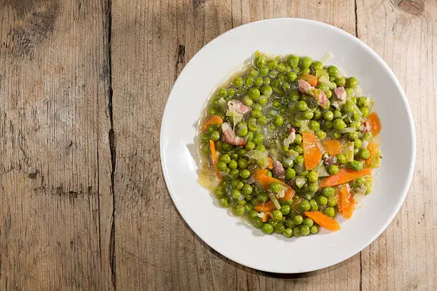 Photo of Pea a la Francaise looking down on plate