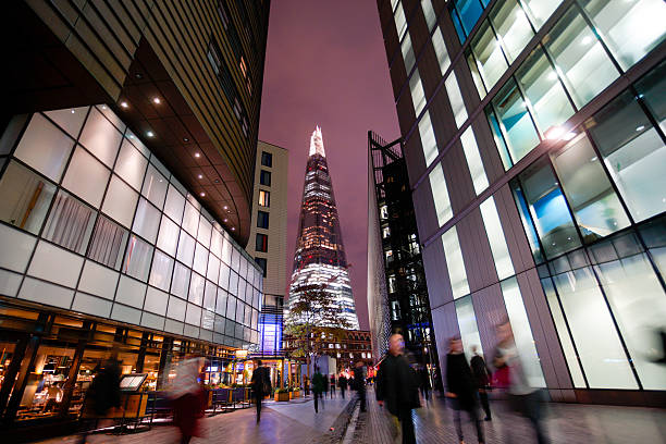 istock Business office building in London, England 507003962