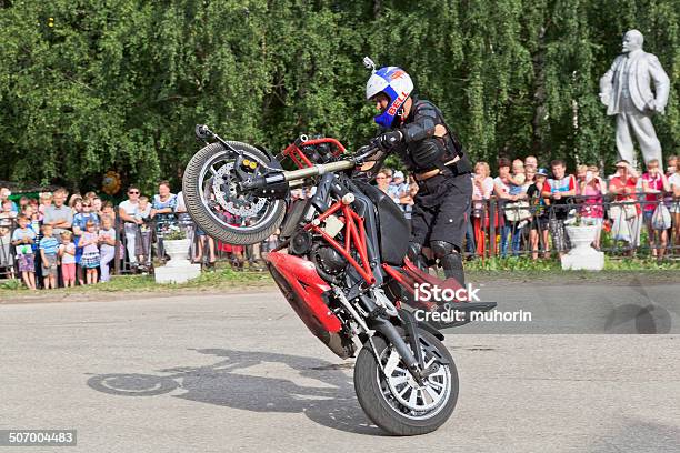 Alexei Kalinin Moto Muestran En Verkhovazhye Vologda Región Rusia Foto de stock y más banco de imágenes de Accesorio de cabeza