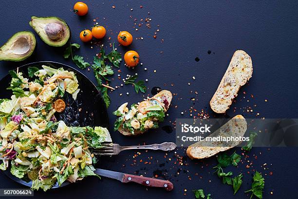 Antipasto - Fotografie stock e altre immagini di Cena - Cena, Cucina vegetariana, Tavolo