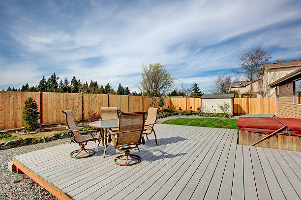 istock Walkout deck with patio area and hot tub 507008321